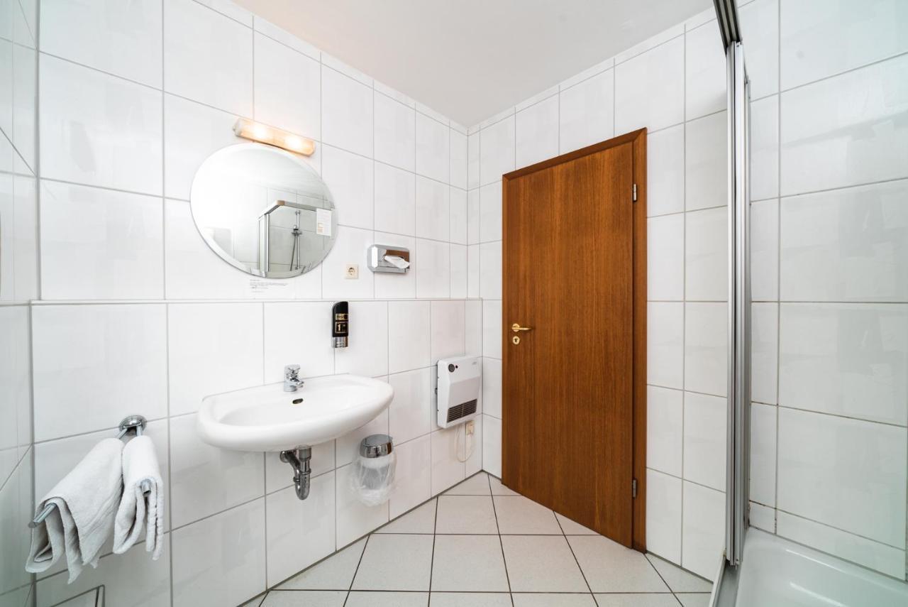 G & L Hotel Дортмунд Экстерьер фото